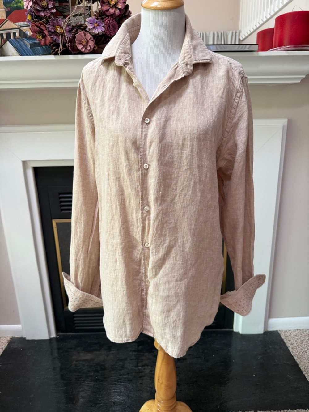 Men's Casual Button-Down Shirt in Light Beige